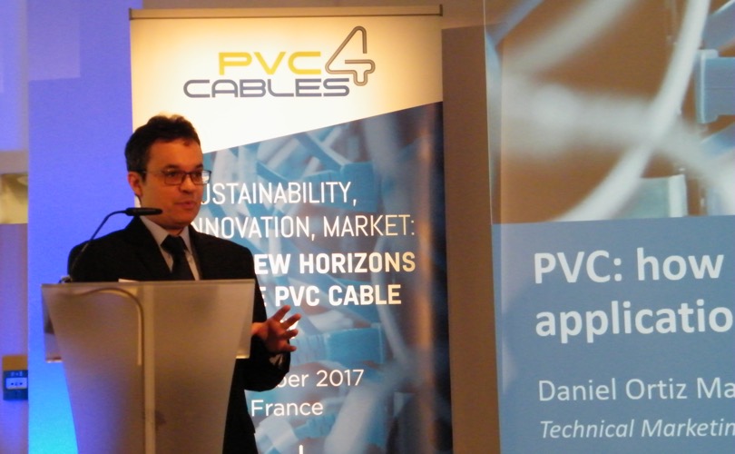 PVC 4 cables conference